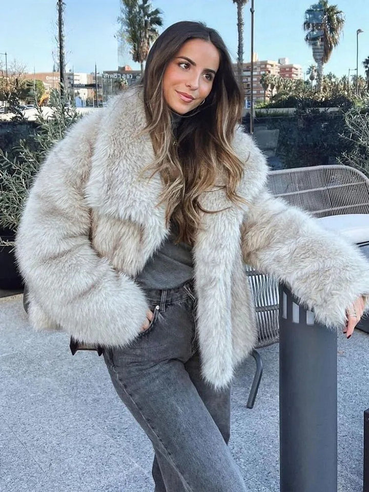 Fur Jacket with Soft Texture for Women